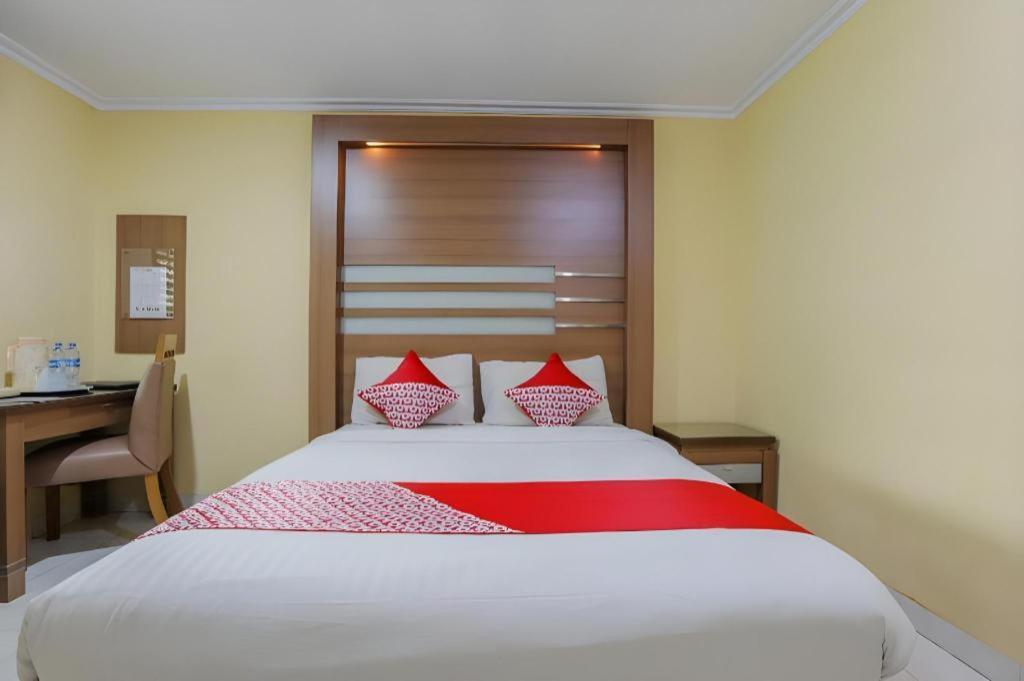 Hotel Senen Indah Syariah Jacarta Exterior foto