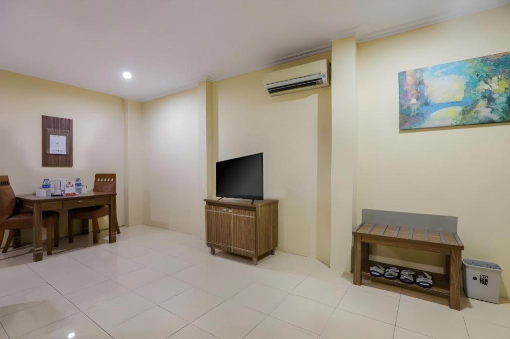 Hotel Senen Indah Syariah Jacarta Exterior foto