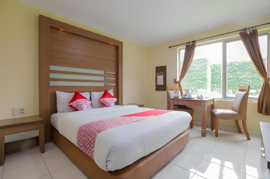 Hotel Senen Indah Syariah Jacarta Exterior foto