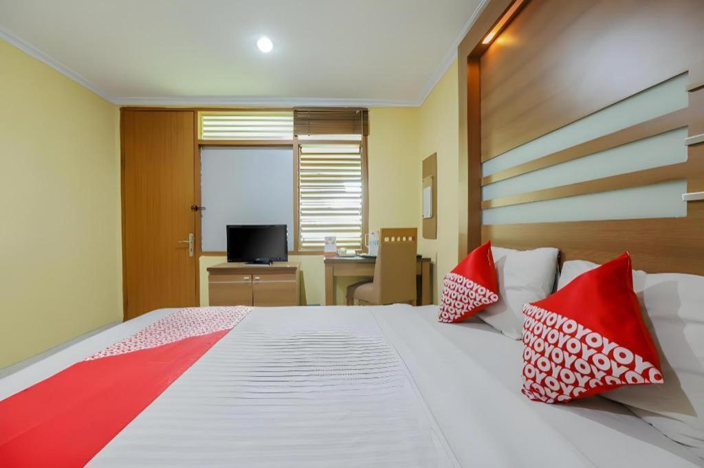 Hotel Senen Indah Syariah Jacarta Exterior foto