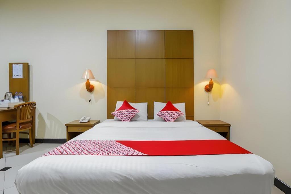 Hotel Senen Indah Syariah Jacarta Exterior foto
