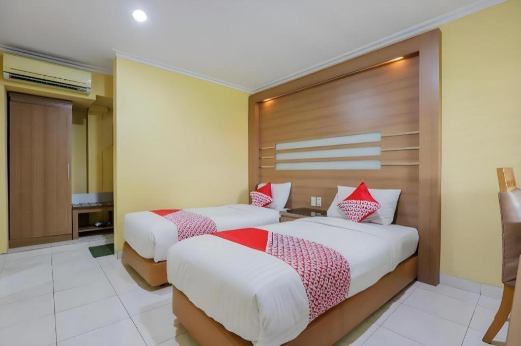Hotel Senen Indah Syariah Jacarta Exterior foto