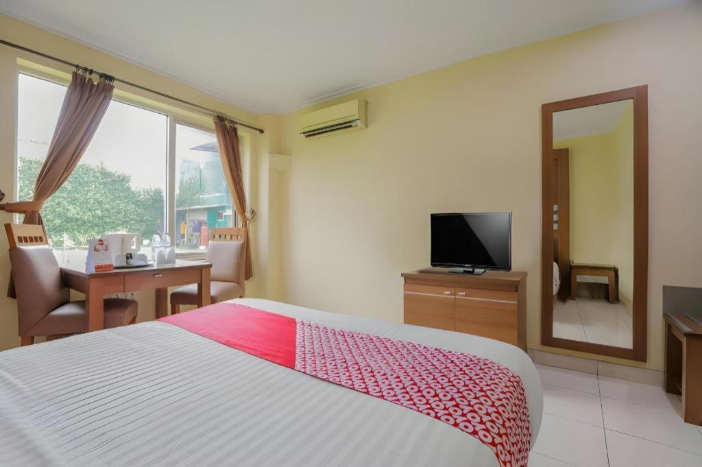 Hotel Senen Indah Syariah Jacarta Exterior foto